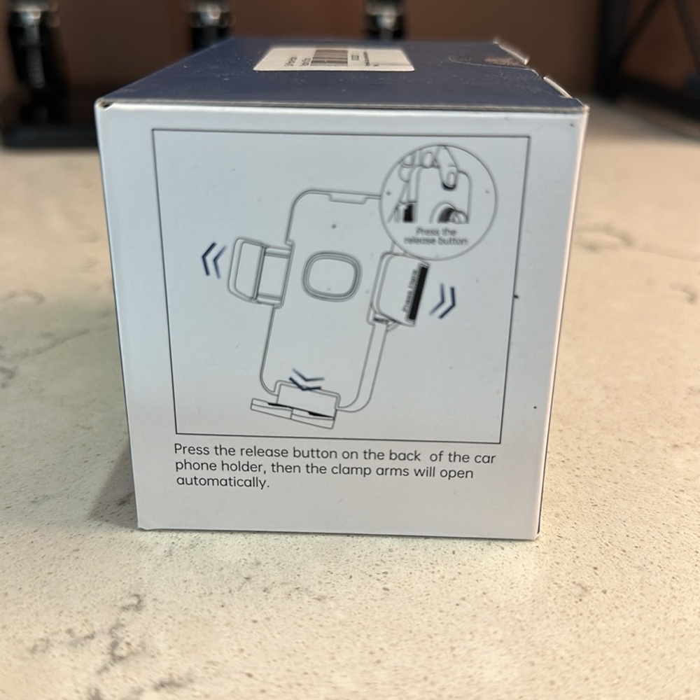 Car Phone Mount - Picture 2 of 5